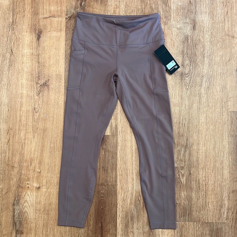 NWT. 90 degree leggings. Ankle length. French toast